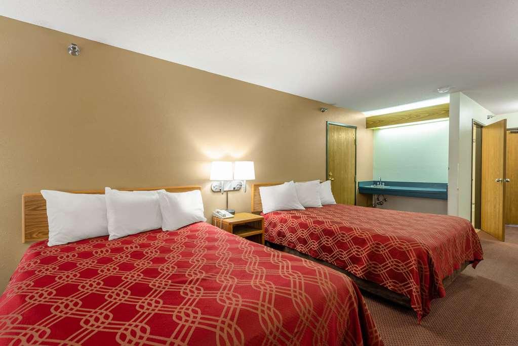 Econo Lodge Ortonville Habitación foto